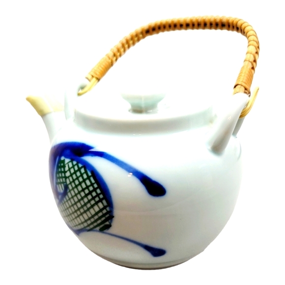 Vintage‎ Japanese Blue Koi Fish Hand Painted  Ceramic Teapot With Bamboo Handle - Picture 7 of 10